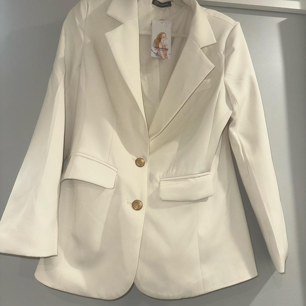 Elegant White Blazer